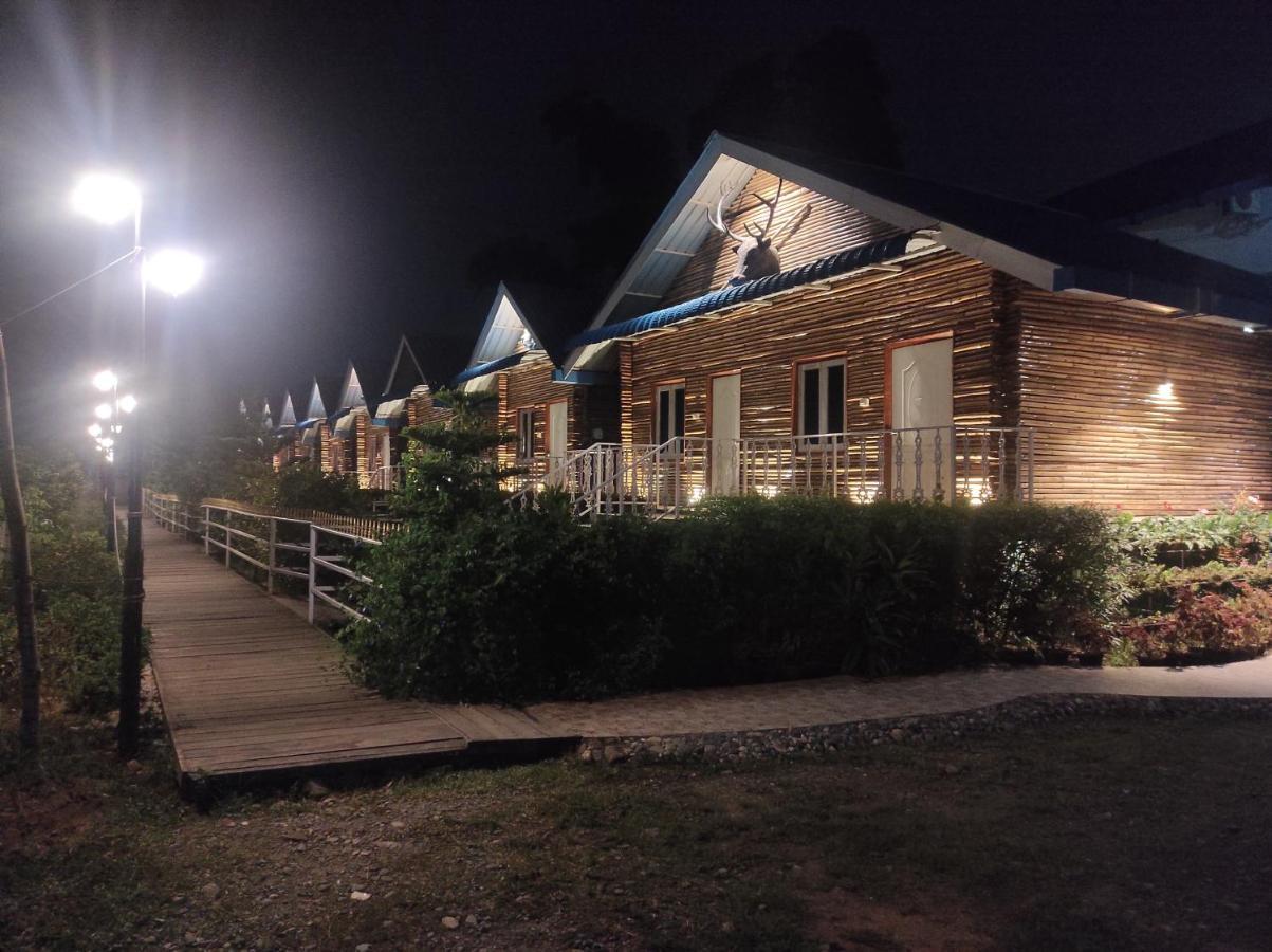 Changs Resort Kaharpara Exterior photo